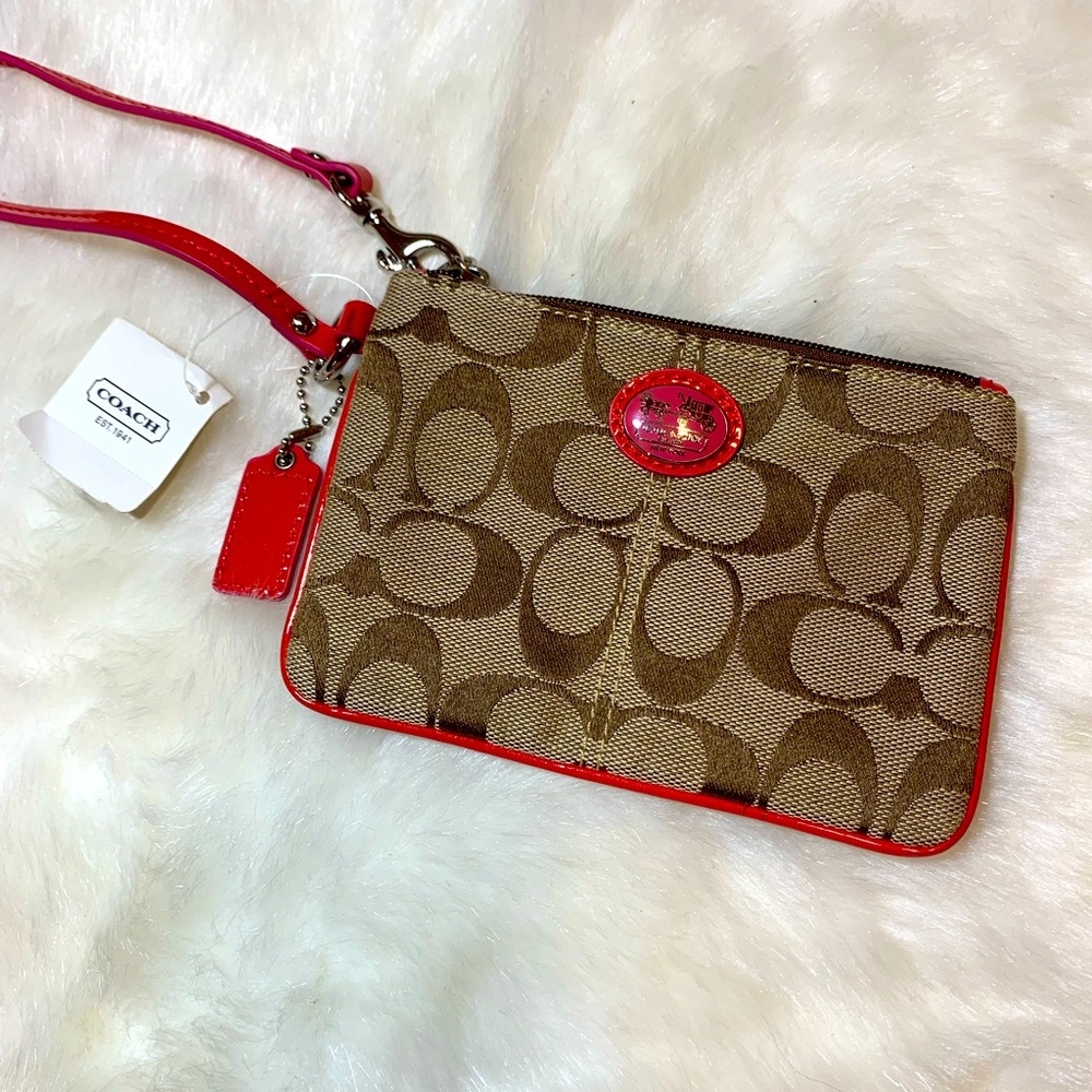 BNWT Coach Monogram Wristlet